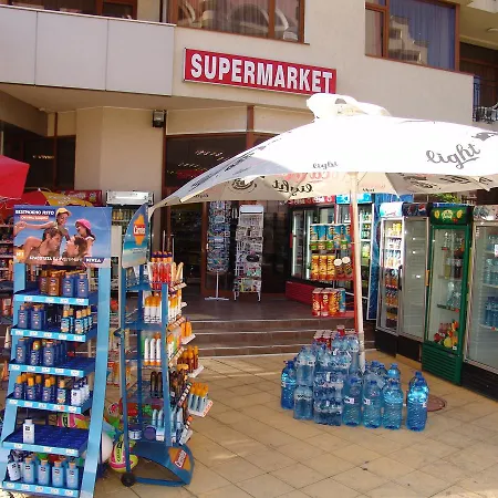 Poseidon アパートホテル